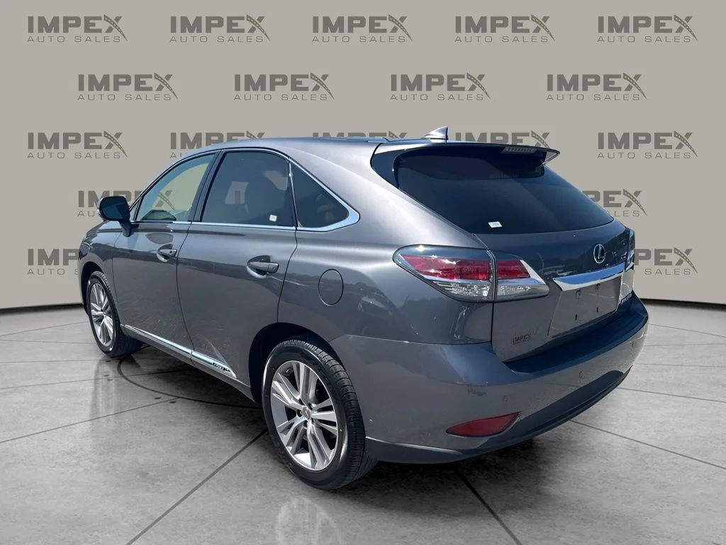 Used 2015 Gray Lexus 450h image 2