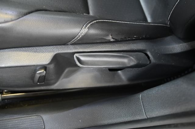 Used 2017 Silver Volkswagen TSI S image 21
