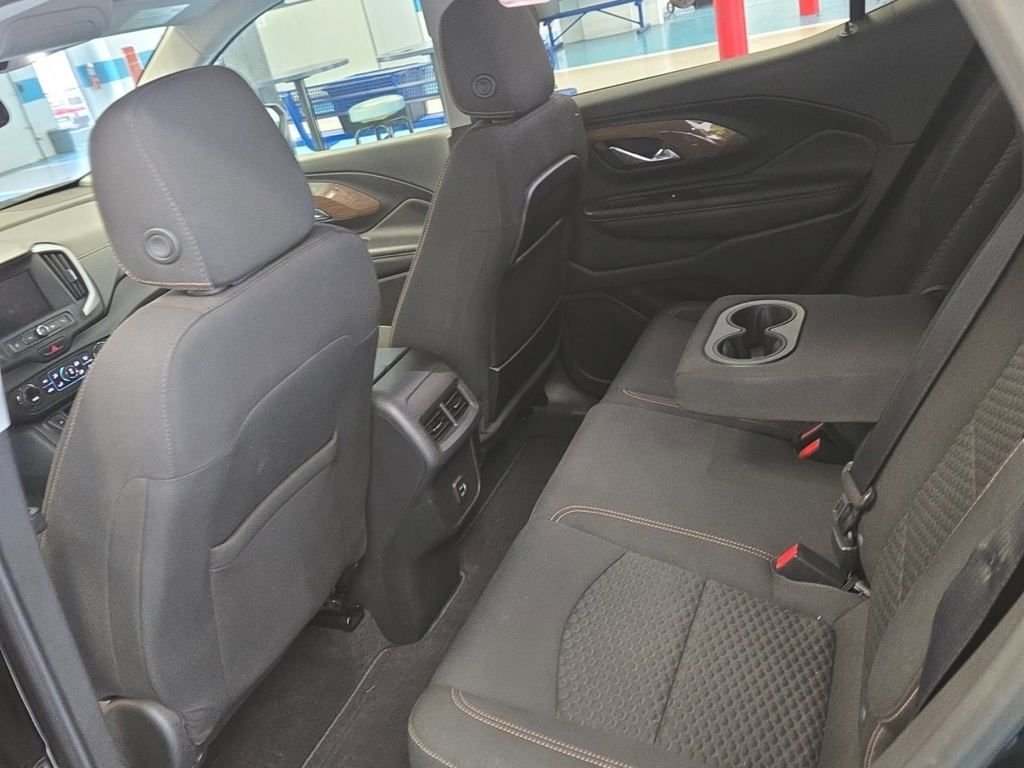 Used 2020 Black GMC SLE image 6