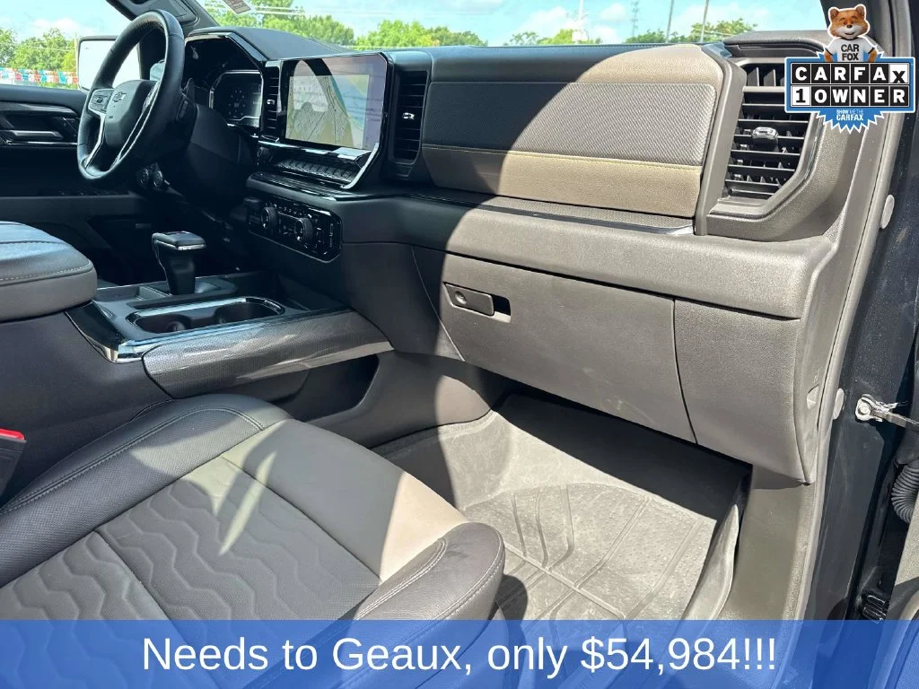 Used 2025 Black Chevrolet ZR2 image 39