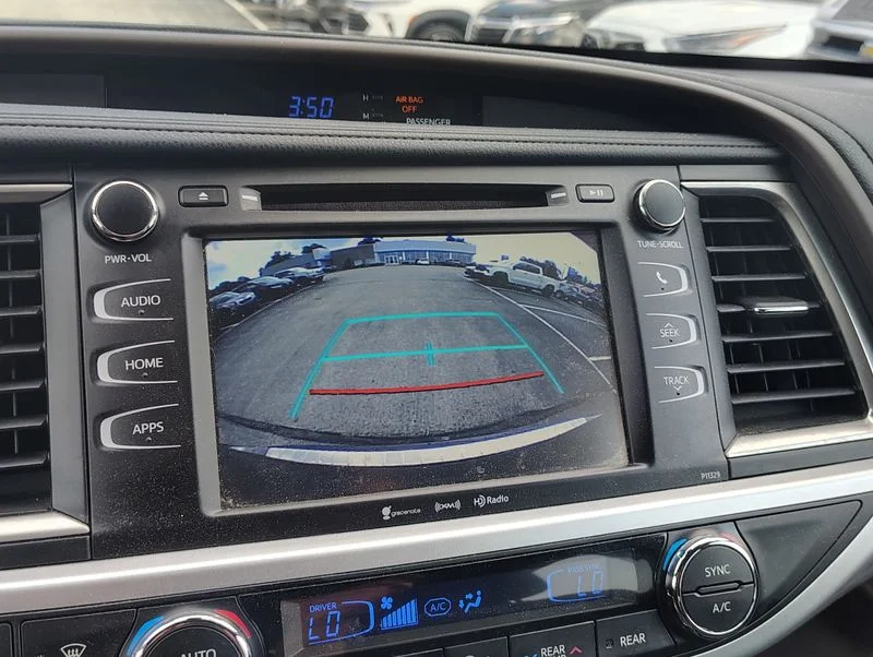 Used 2017 Gray Toyota LE Plus image 17