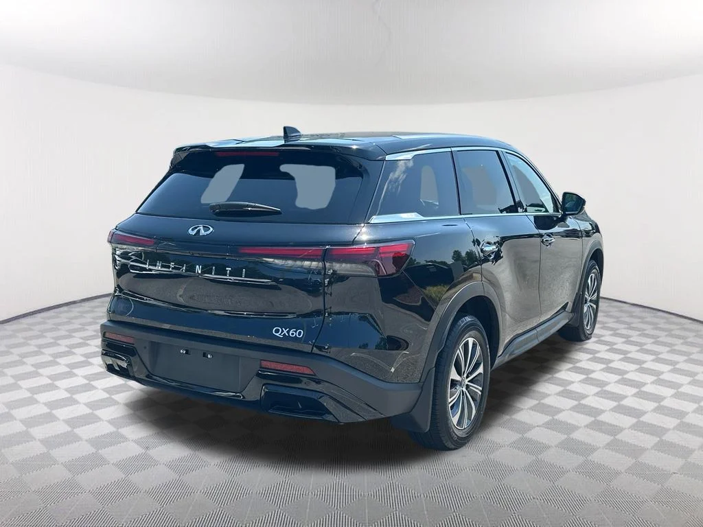 Used 2024 Black INFINITI PURE image 5