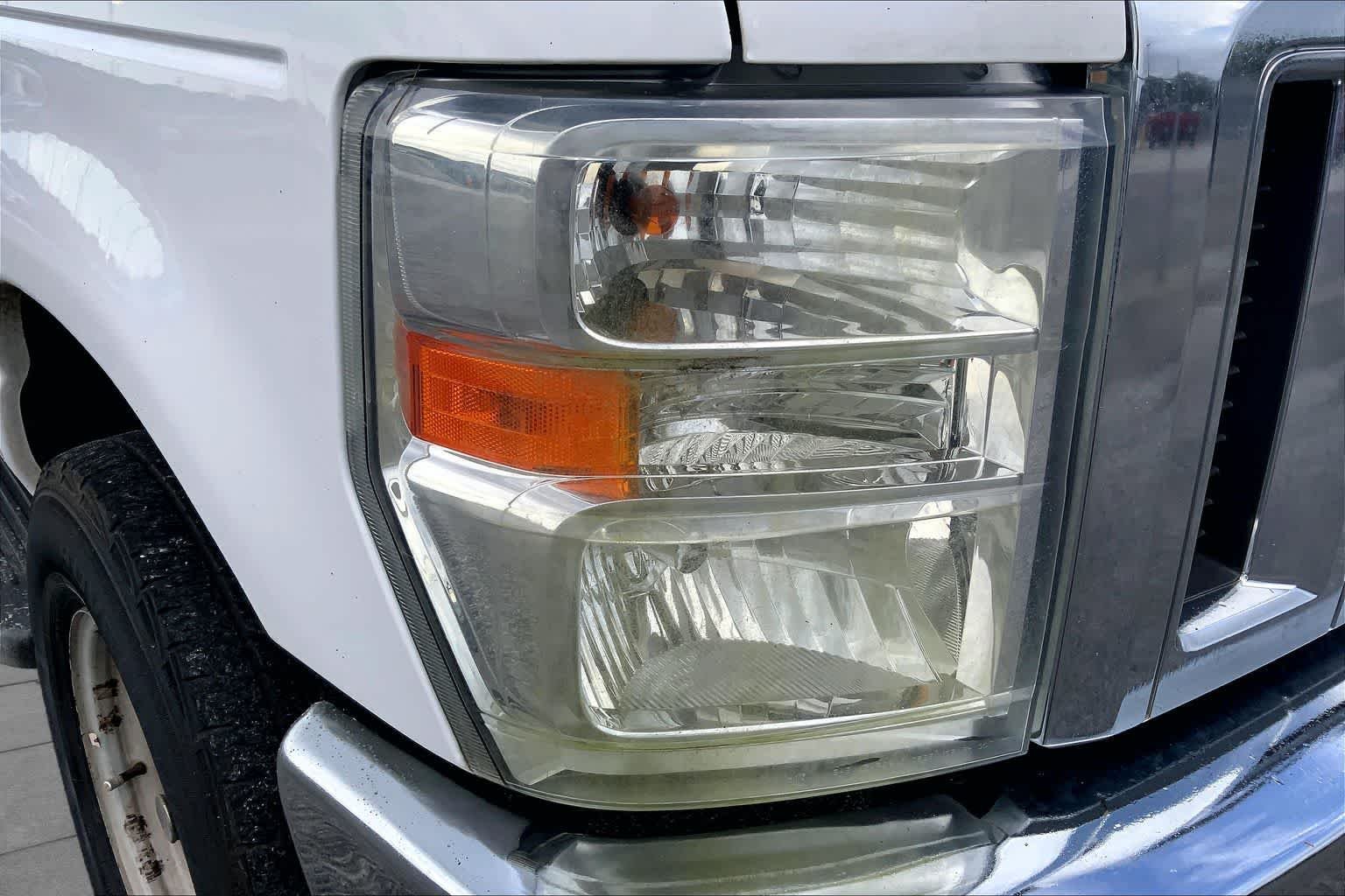 Used 2014 Oxford White Ford XLT image 26
