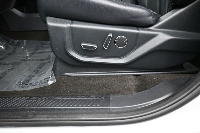 Used 2020 White Ford Limited image 29