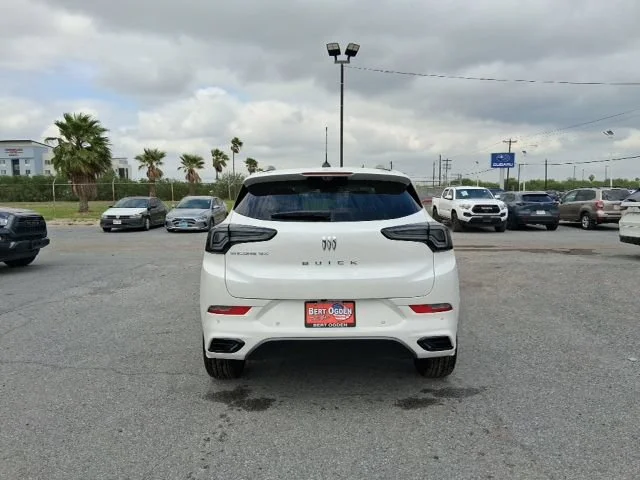 Used 2026 White Frost Tricoat Buick Avenir image 5