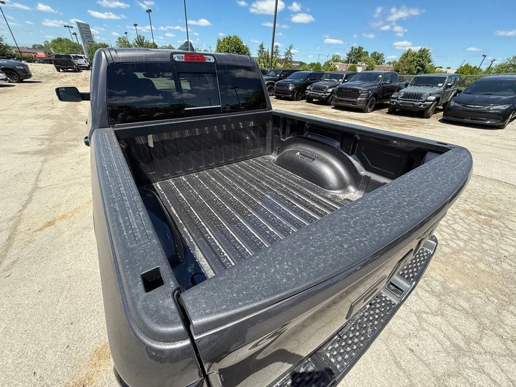 New 2026 Granite Crystal Metallic Clear-Coat Exterior Paint RAM Big Horn/Lone Star image 8