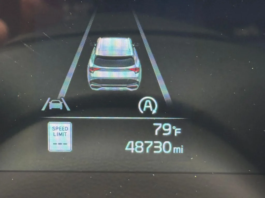 Used 2023 White Pearl Kia X-Line image 16