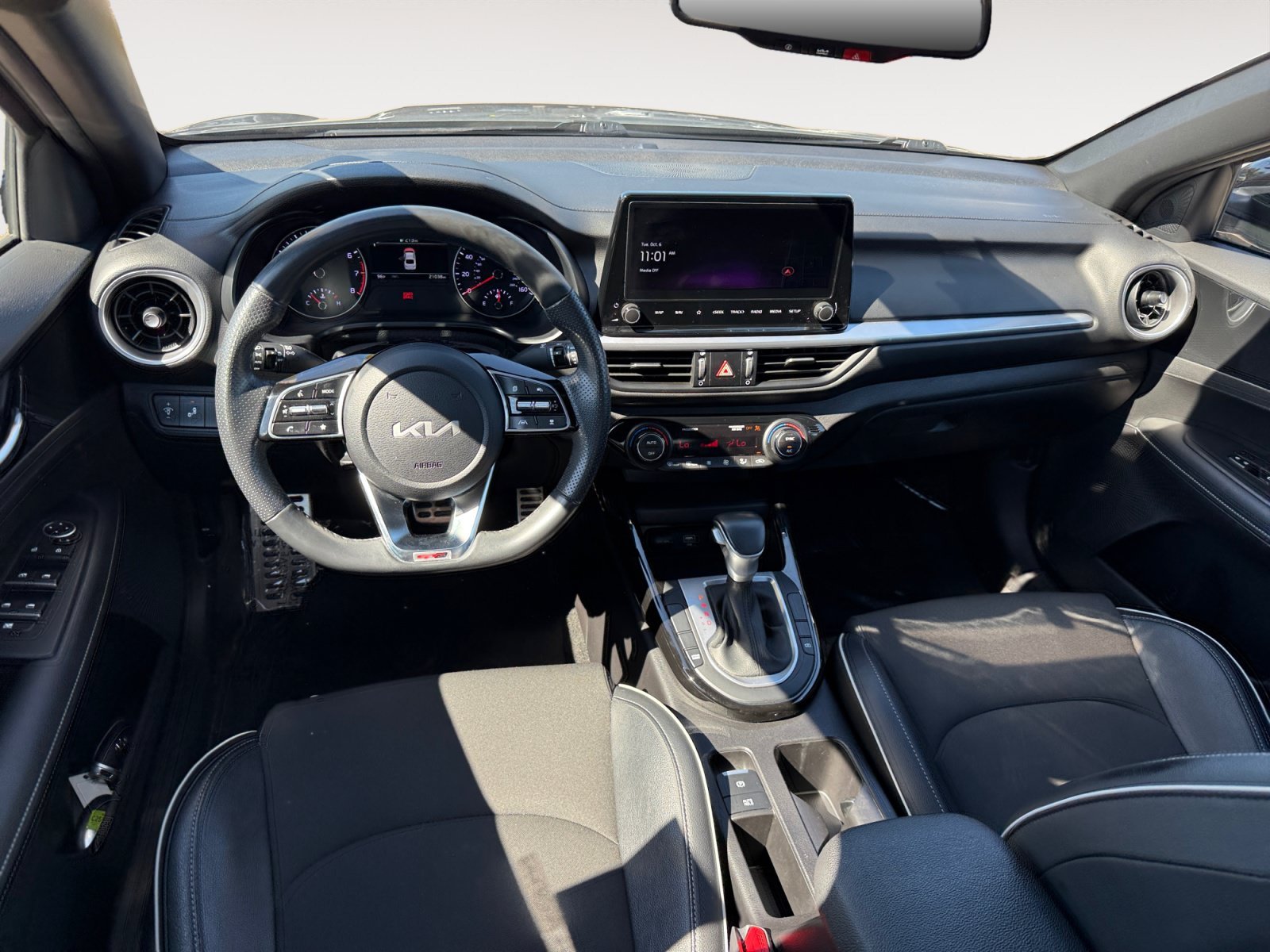Used 2023 Steel Gray Kia GT-Line image 15