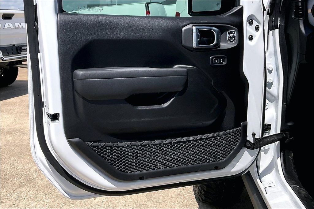 New 2026 Jeep Wrangler Willys 4D Sport Utility