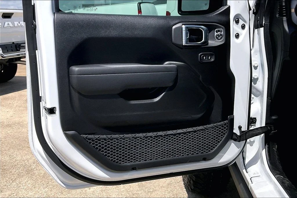New 2026 Jeep Wrangler Willys 4D Sport Utility