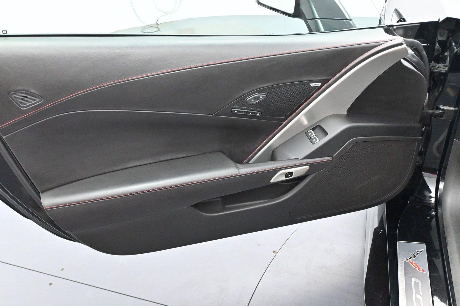 Used 2016 Black Chevrolet 3LT image 10