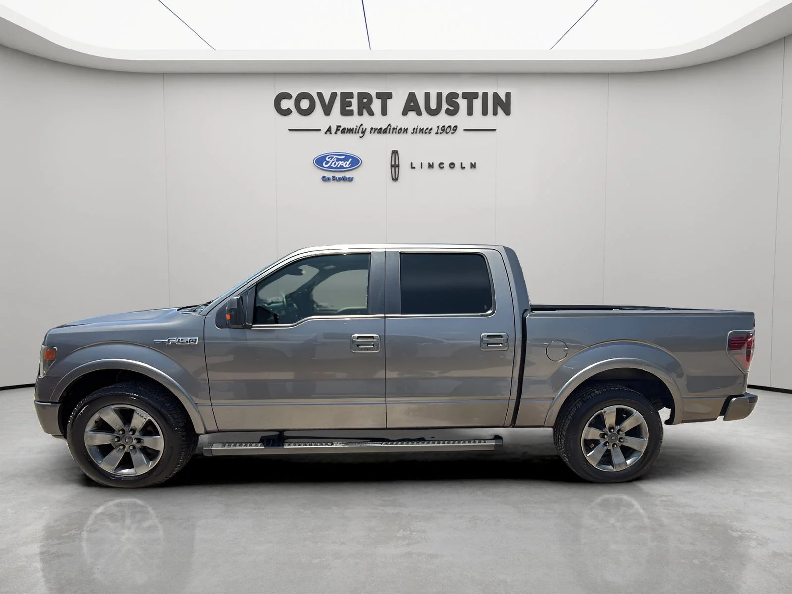 Used 2013 Gray Ford FX2 image 2