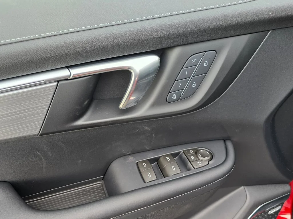 2026 Buick Enclave Preferred - Photo 19