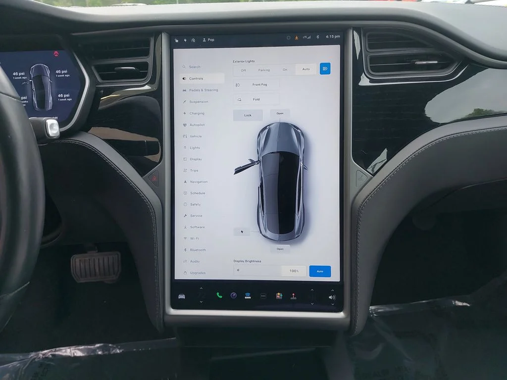 Used 2021  Tesla Long Range image 20