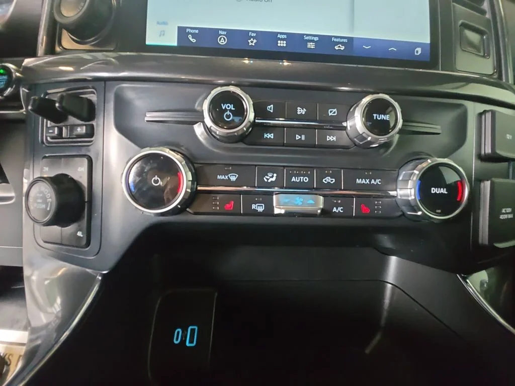 Used 2022 White Ford XLT image 17