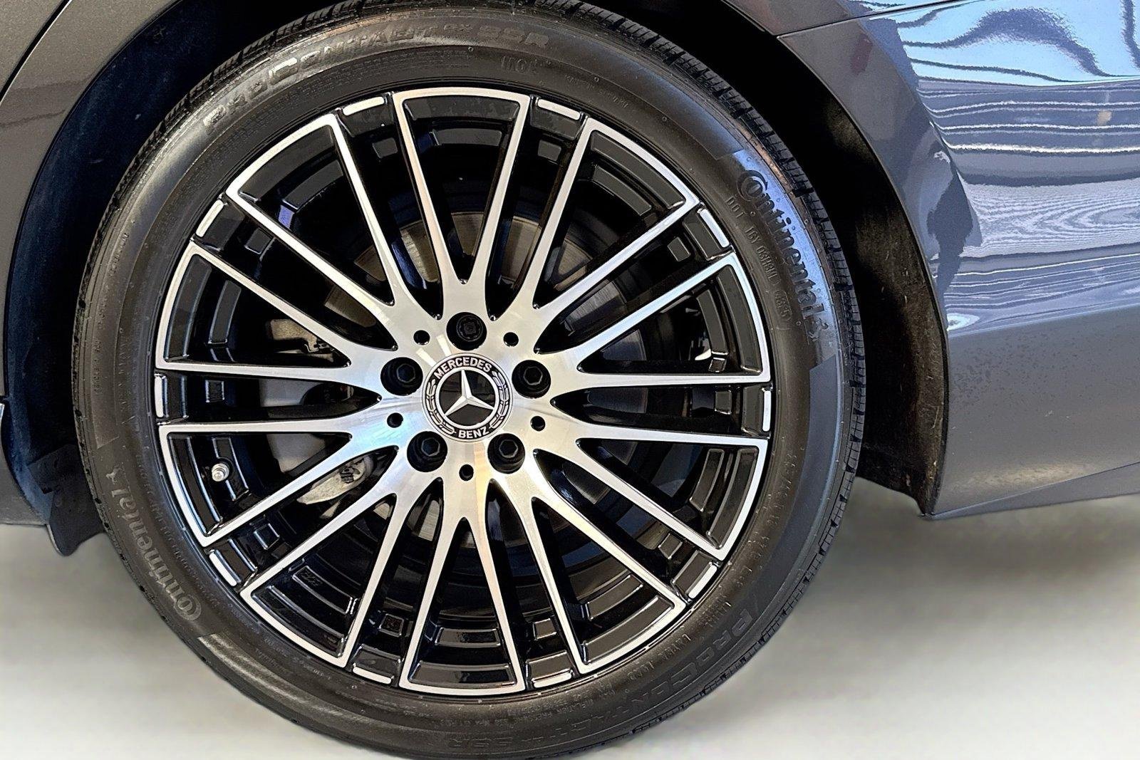 Used 2022 Graphite Grey Metallic Mercedes-Benz C 300 image 30