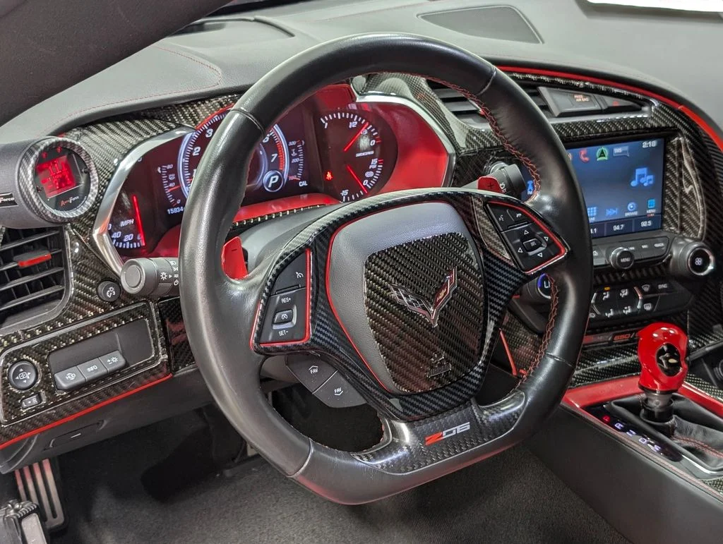 Used 2018 Arctic White Chevrolet Z06 image 7
