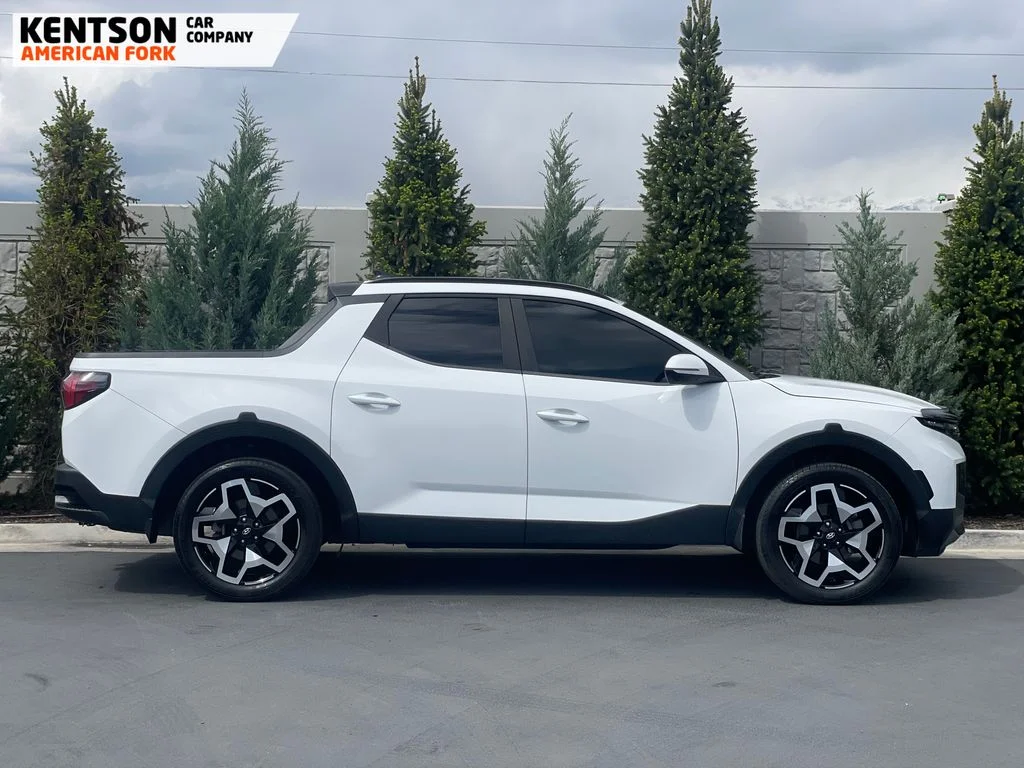 Used 2022 White Hyundai Limited image 12
