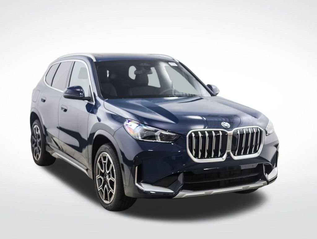 Used 2026 Blue Metallic BMW xDrive28i image 7