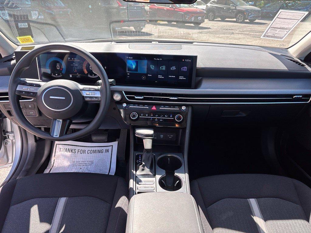 New 2026 Silver Hyundai SE image 17