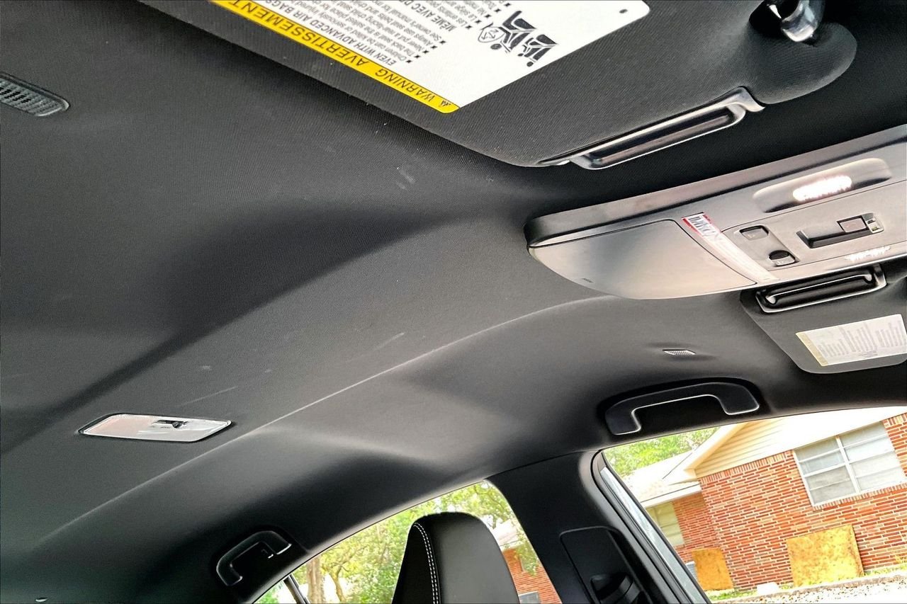 Certified Used 2025  Toyota SE image 27