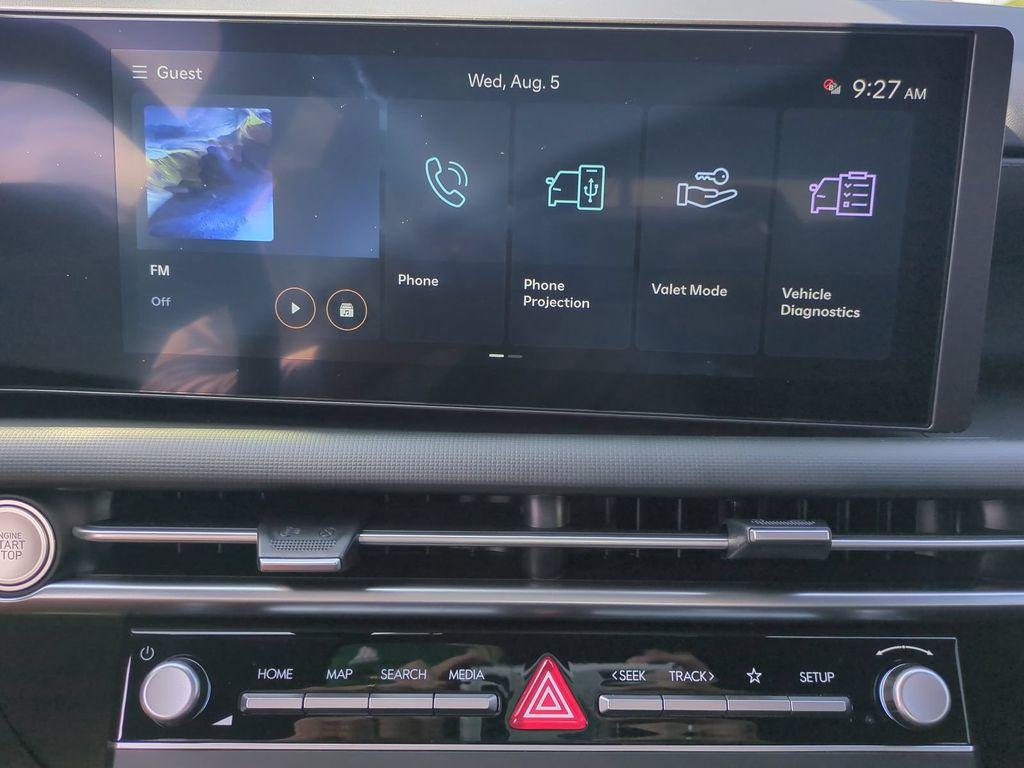 New 2027 Black Hyundai SE FWD image 20