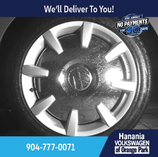 Used 2013 Silver Volkswagen 2.5L image 13