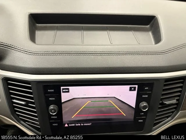 Used 2019 Black Volkswagen 3.6L V6 SE image 19