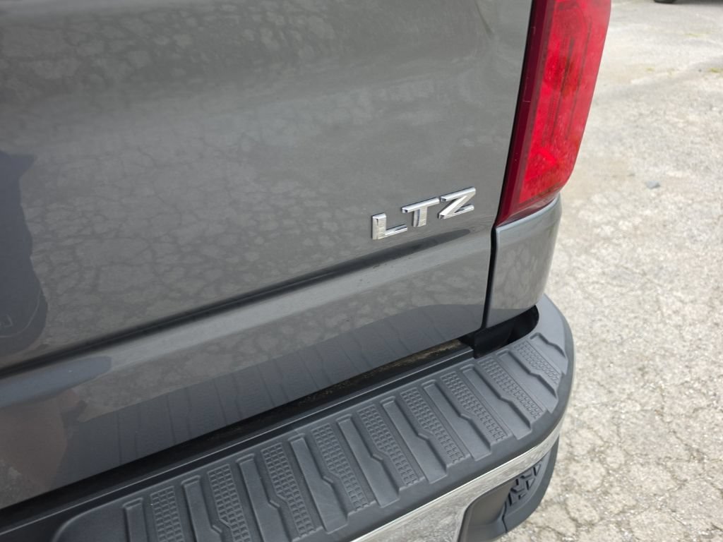 Used 2021 SATIN STEEL METALLIC Chevrolet LTZ image 7