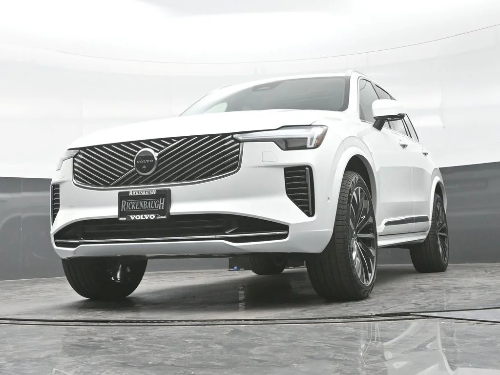 New 2026 Crystal White Volvo Plus image 22