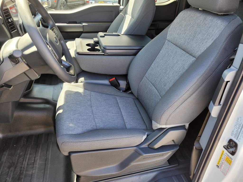 New 2026 Oxford White Ford XL image 7