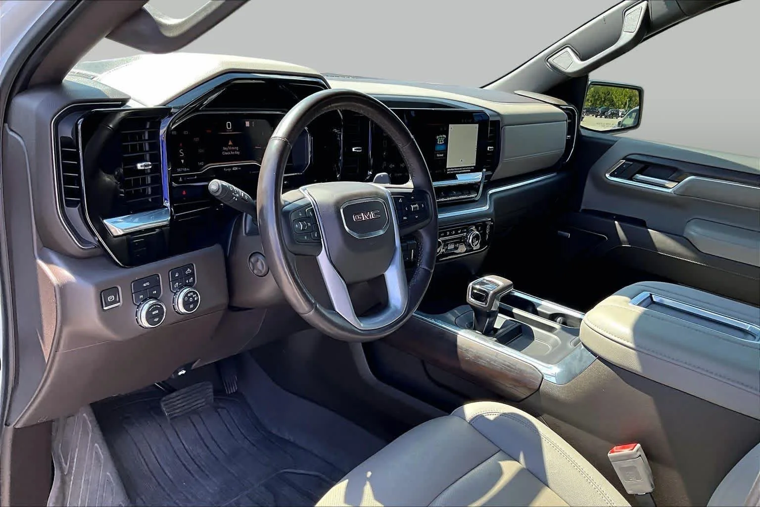2022 GMC Sierra 1500 SLT - Photo 16