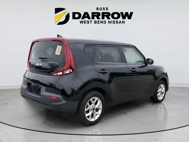 Used 2022 Black Kia LX image 7