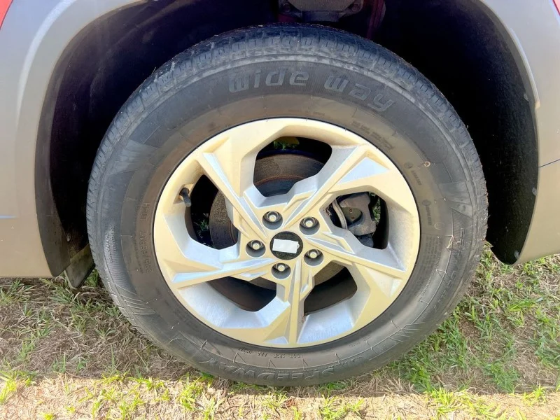Used 2022 RED Hyundai SEL image 10