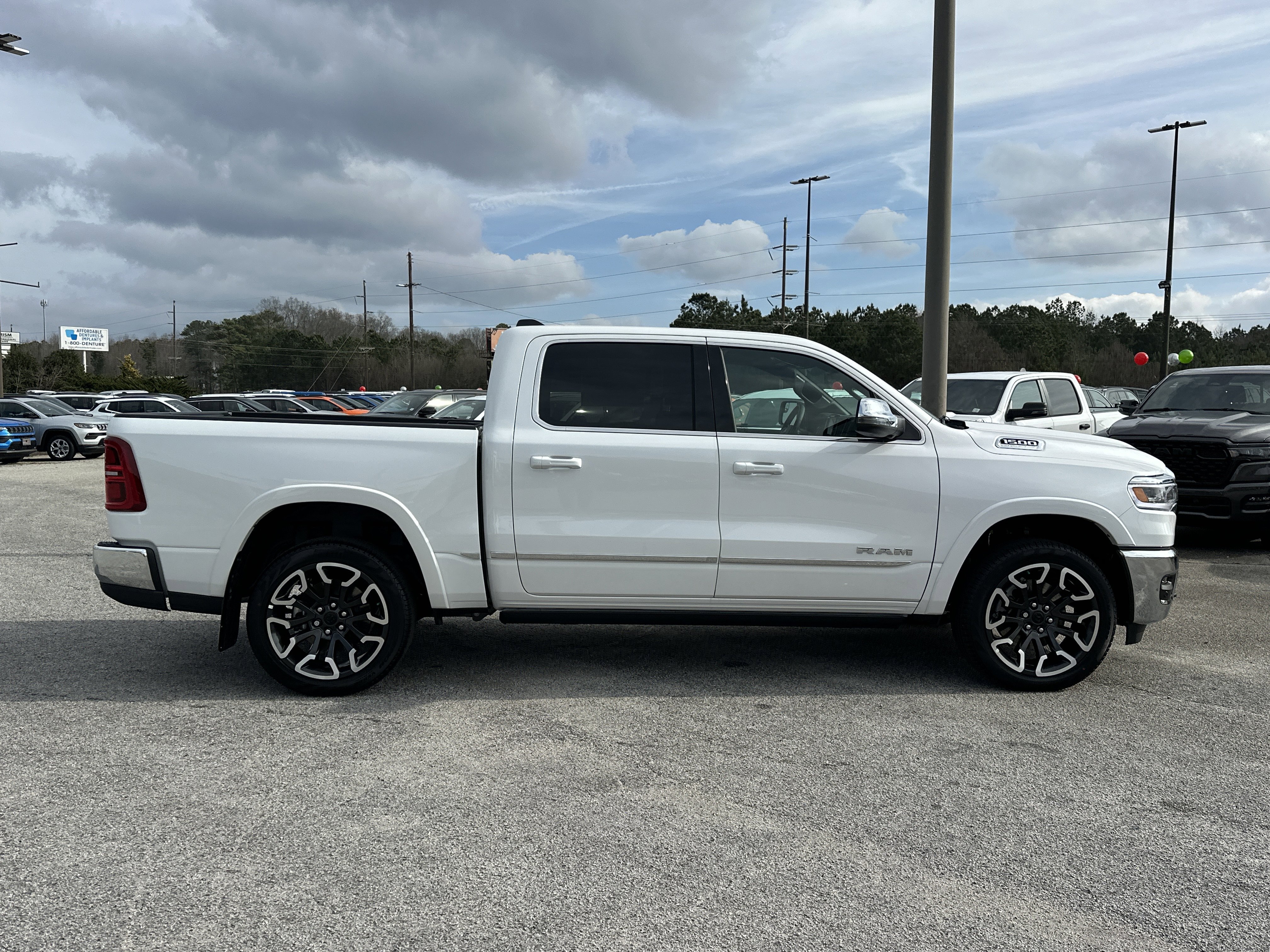 2026 RAM 1500 Limited - Photo 9