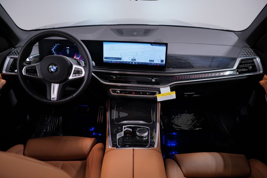 Used 2026 Black Sapphire Metallic BMW xDrive40i image 12
