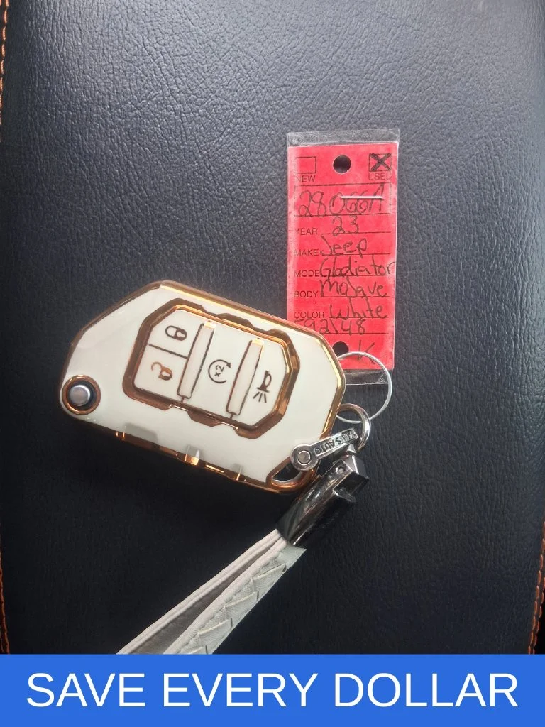 Used 2023 White Jeep Mojave image 16