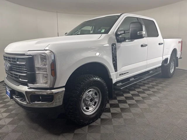 New 2026 Oxford White Ford XL image 8