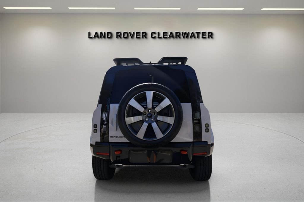 2026 Land Rover Defender X - Photo 4