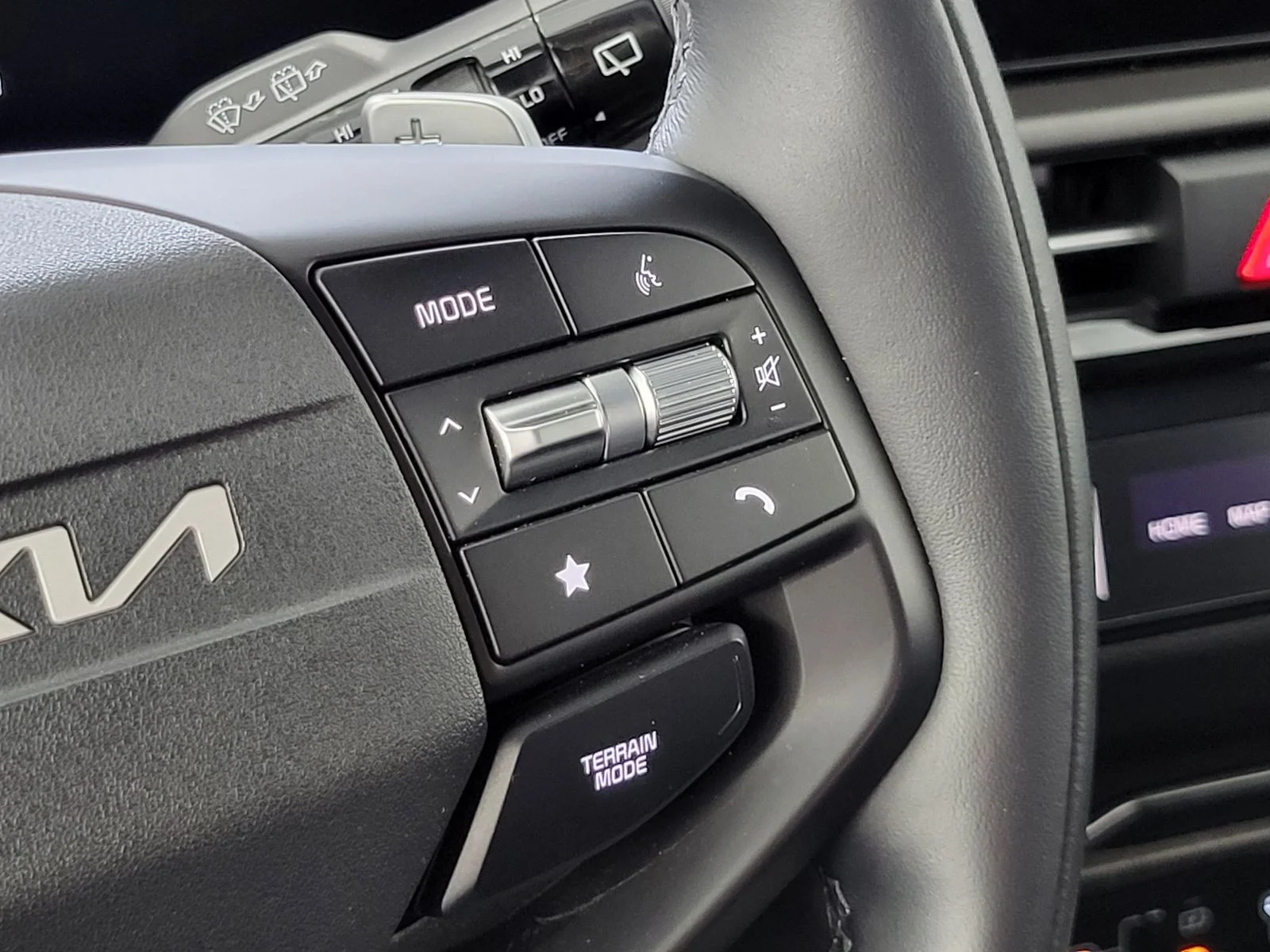 Certified Used 2026 Black Kia X-Line image 18