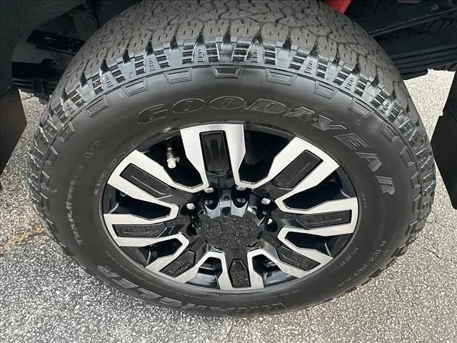Used 2026  GMC Denali Ultimate image 39