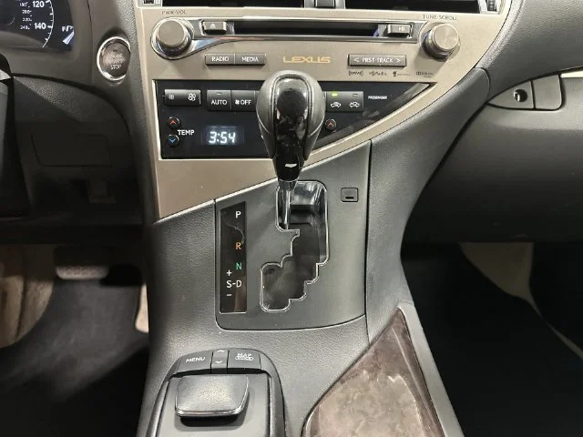 Used 2013 Silver Lexus 350 image 27