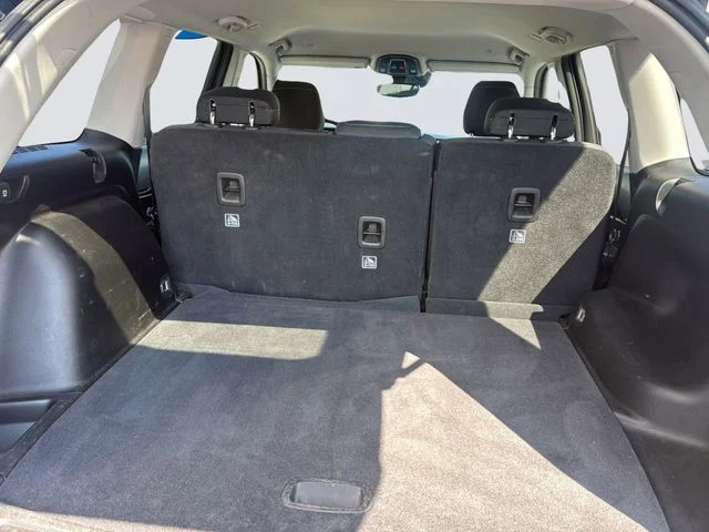 Used 2023 Gray Jeep Laredo image 28