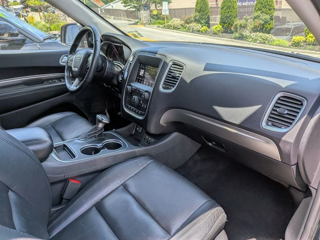 Used 2019 Black Dodge SXT Plus image 25