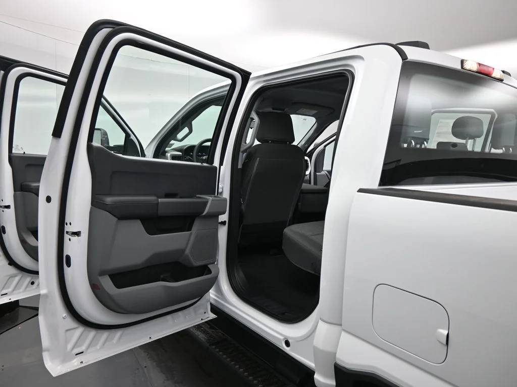 New 2026 Oxford White Ford XL image 14