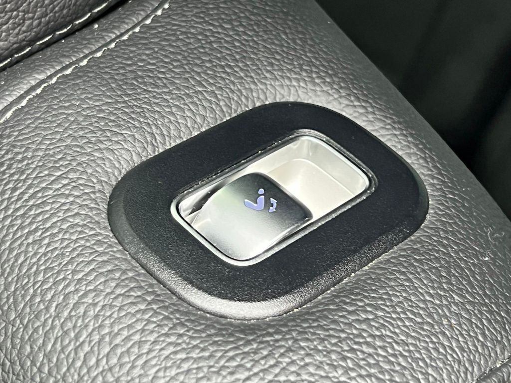 Certified Used 2024 Blue Mercedes-Benz GLS 450 image 13