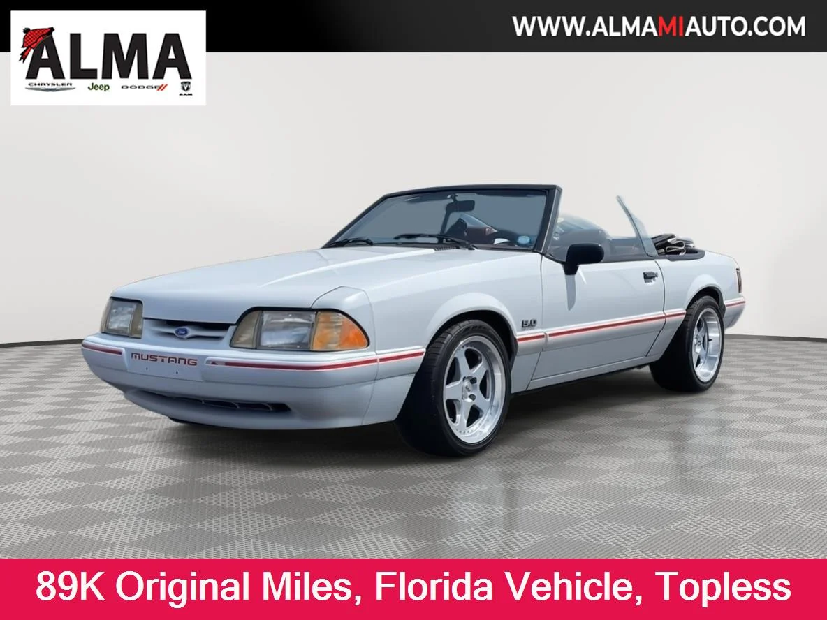 1992 Ford Mustang's photo