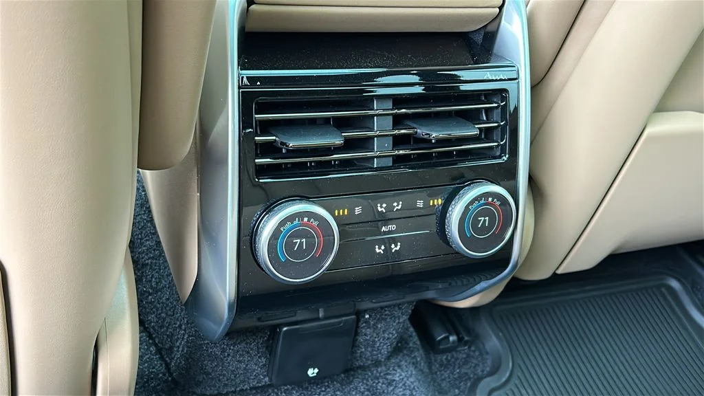 2026 Land Rover Range Rover SE - Photo 24
