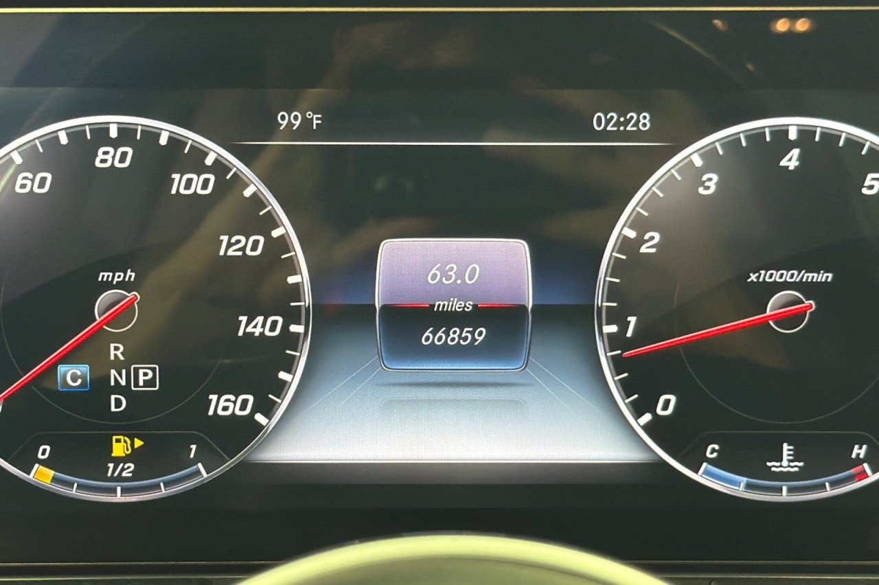 Used 2019 Selenite Grey Metallic Mercedes-Benz E 450 image 23