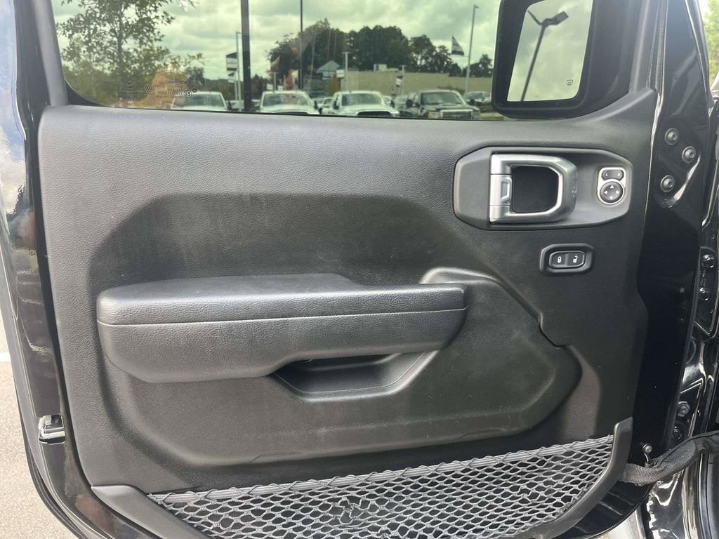 Used 2023 Black Jeep Rubicon image 15